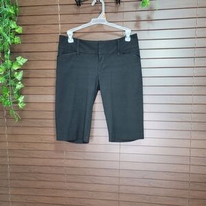 Old Navy Low Waist 12-in Women's Black Dress Shorts Size 1